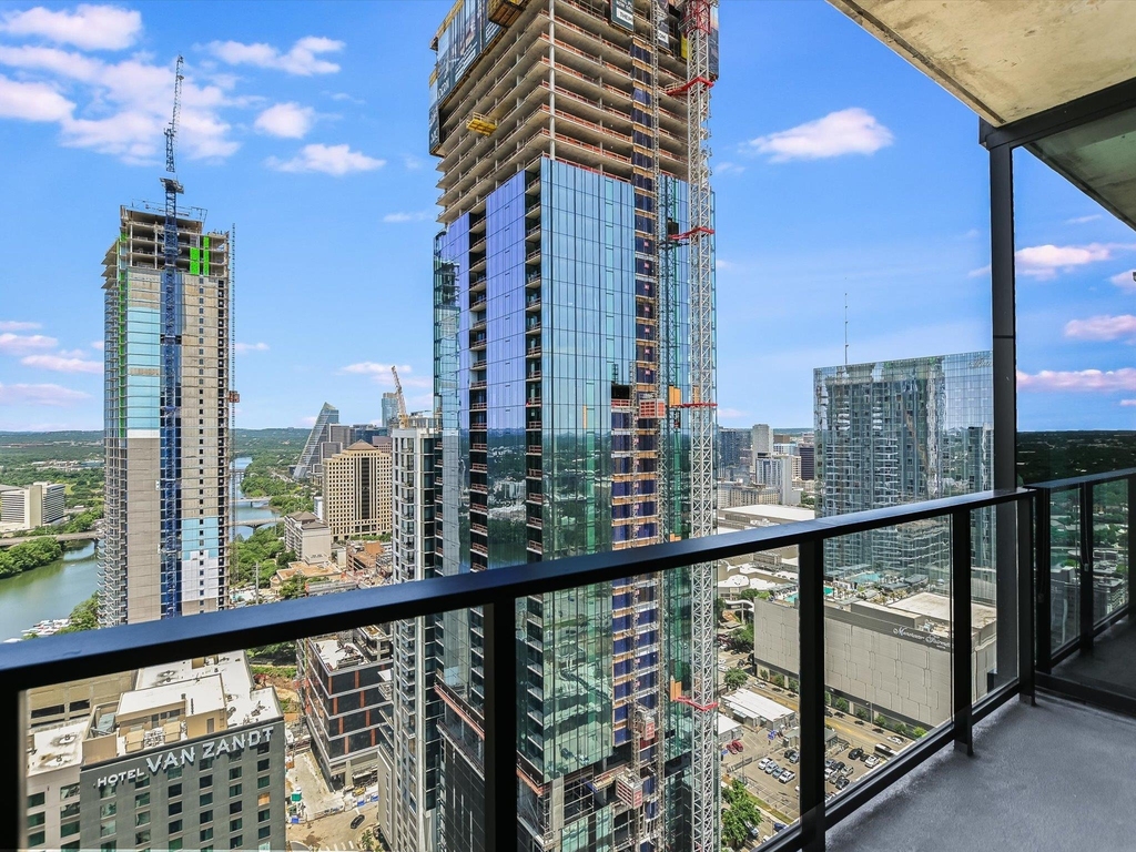 84 East Ave - Photo 1