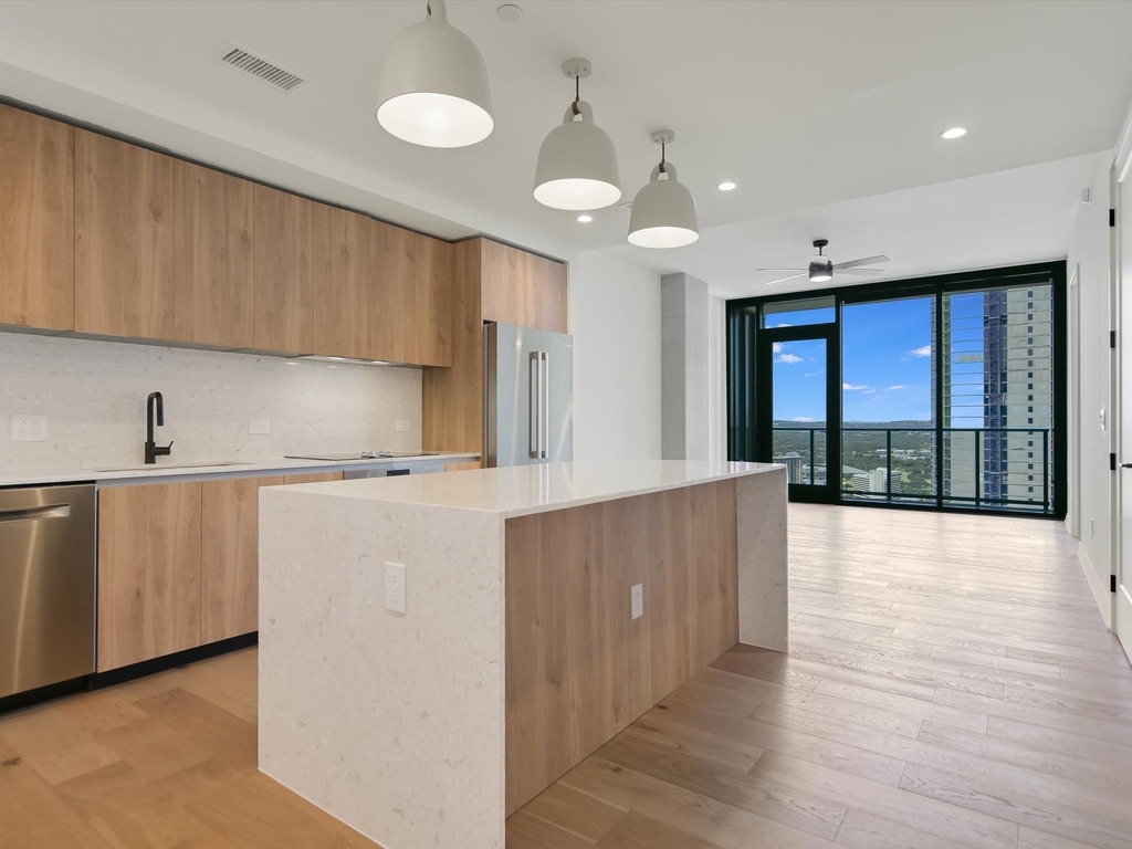 84 East Ave - Photo 4