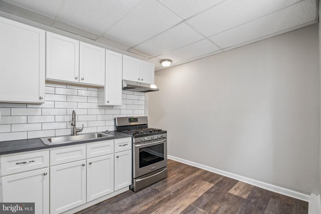 481 Gerhard Street - Photo 3