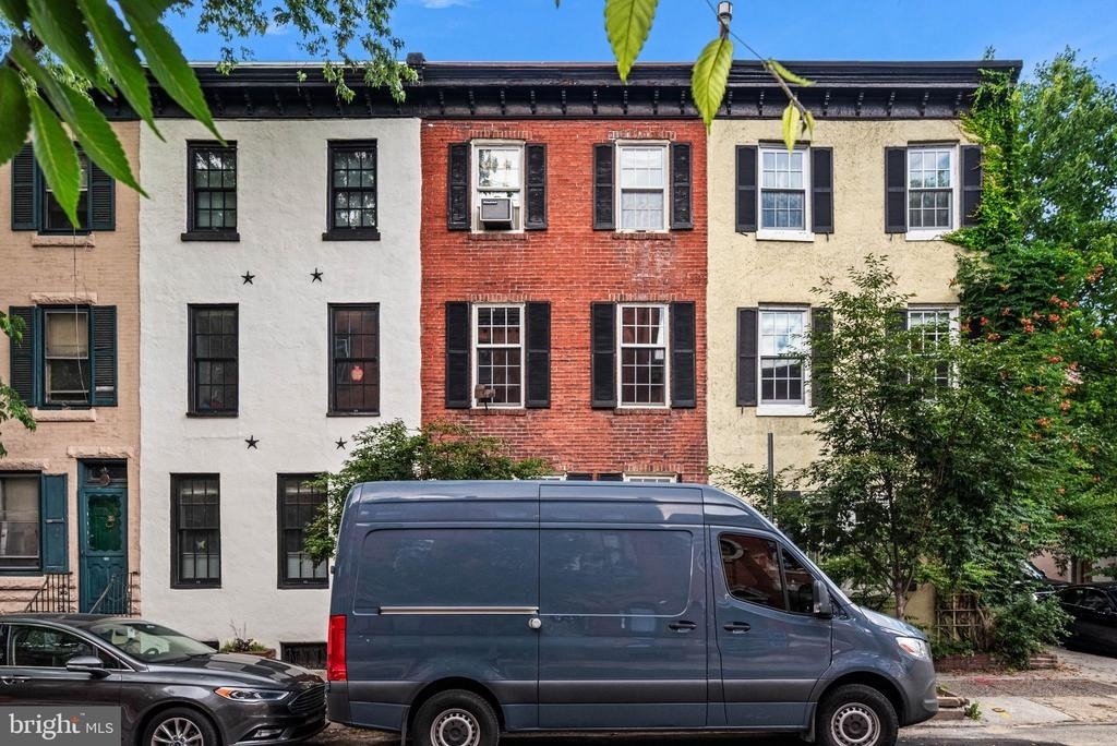 241 S 23rd Street - Photo 0