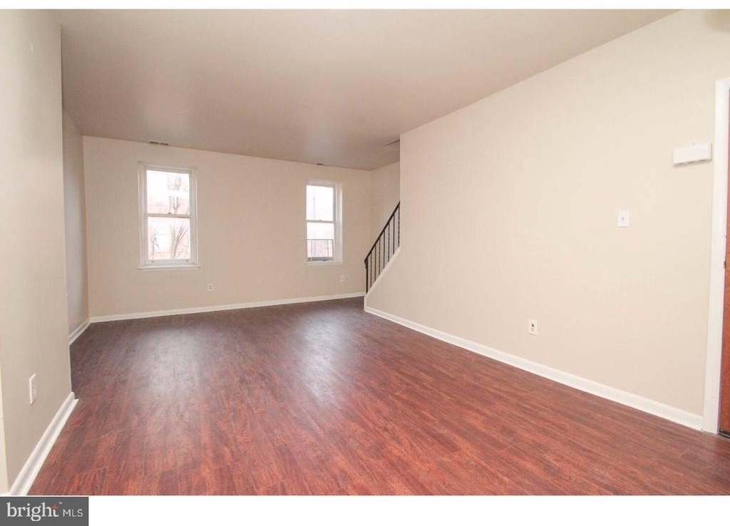 1734 W Diamond Street - Photo 2