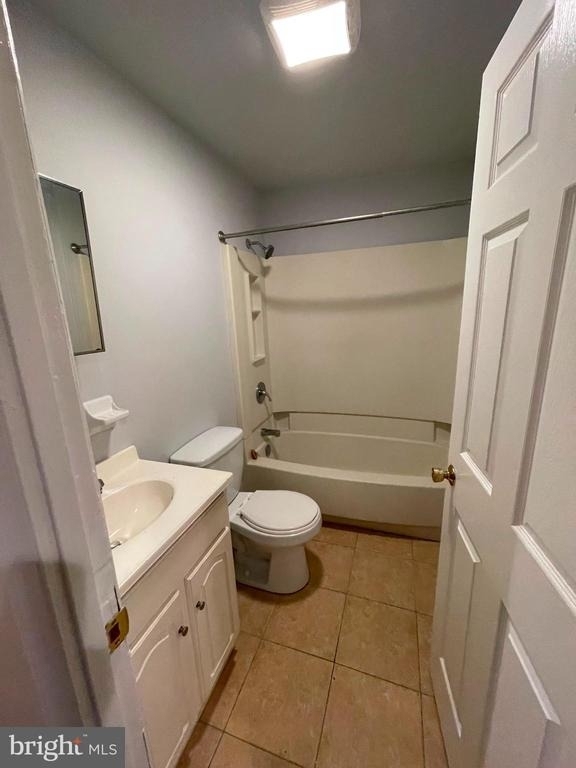 1732 W Diamond Street - Photo 3