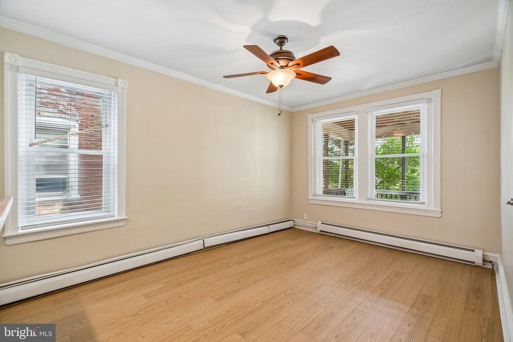 481 Gerhard Street - Photo 3