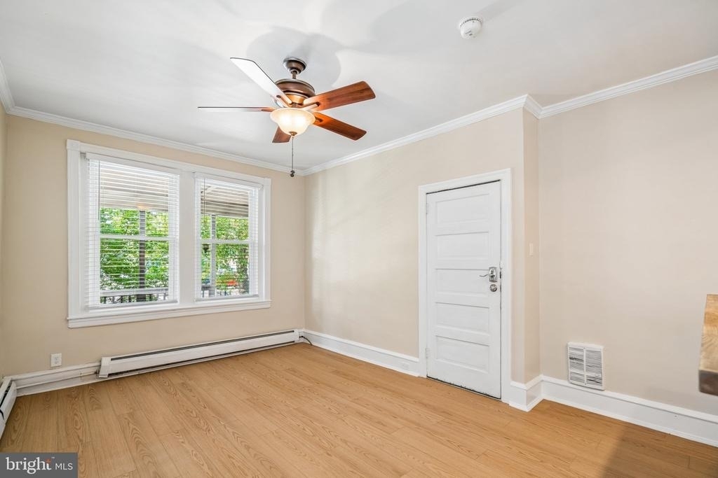 481 Gerhard Street - Photo 2