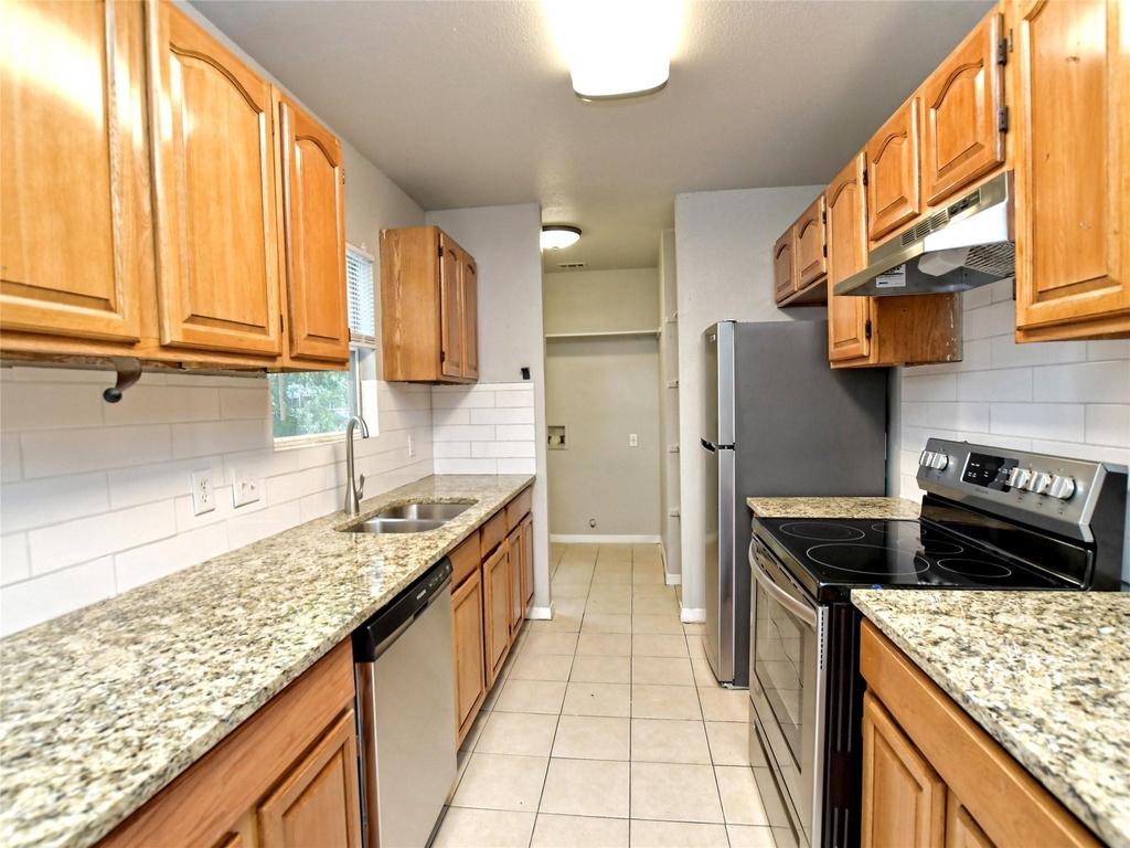 6121 Ponca St - Photo 6