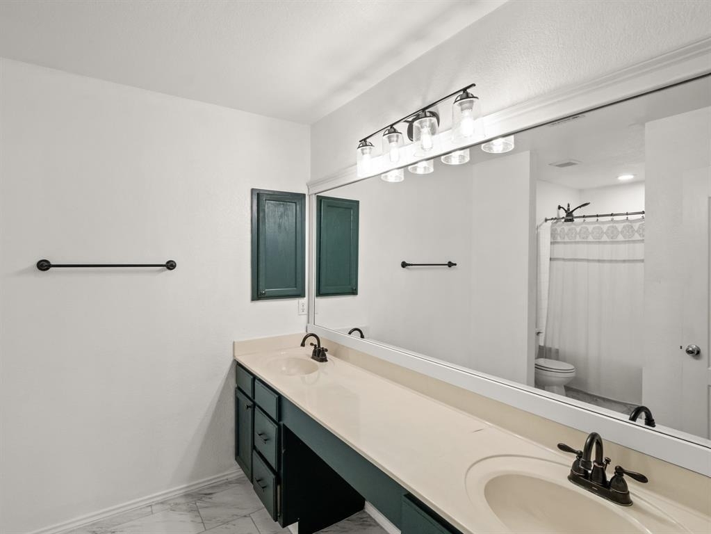 2411 Lavendale Ct - Photo 18