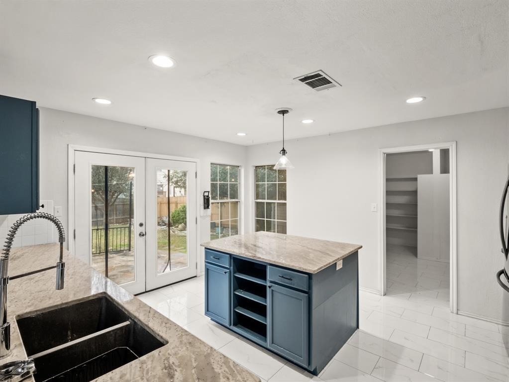 2411 Lavendale Ct - Photo 6