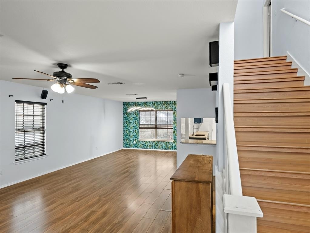 2411 Lavendale Ct - Photo 11
