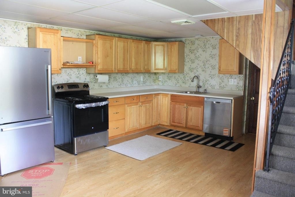 1349 Phoenixville Pike Unit C - Photo 3