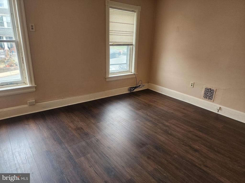 118 S 6th Avenue - Photo 5