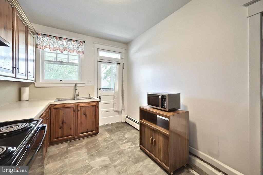 317 N Stratton Street - Photo 18