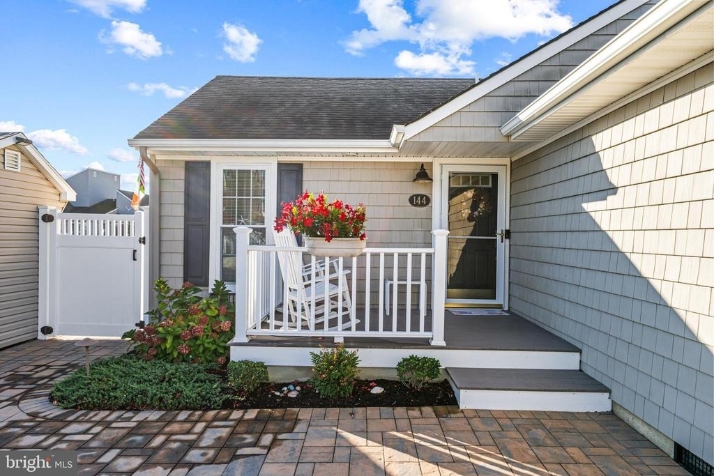144 Peter Road - Photo 3