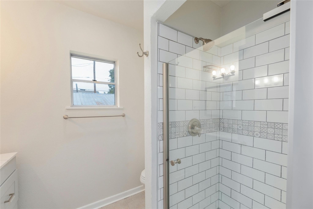 419 N Doak St - Photo 19