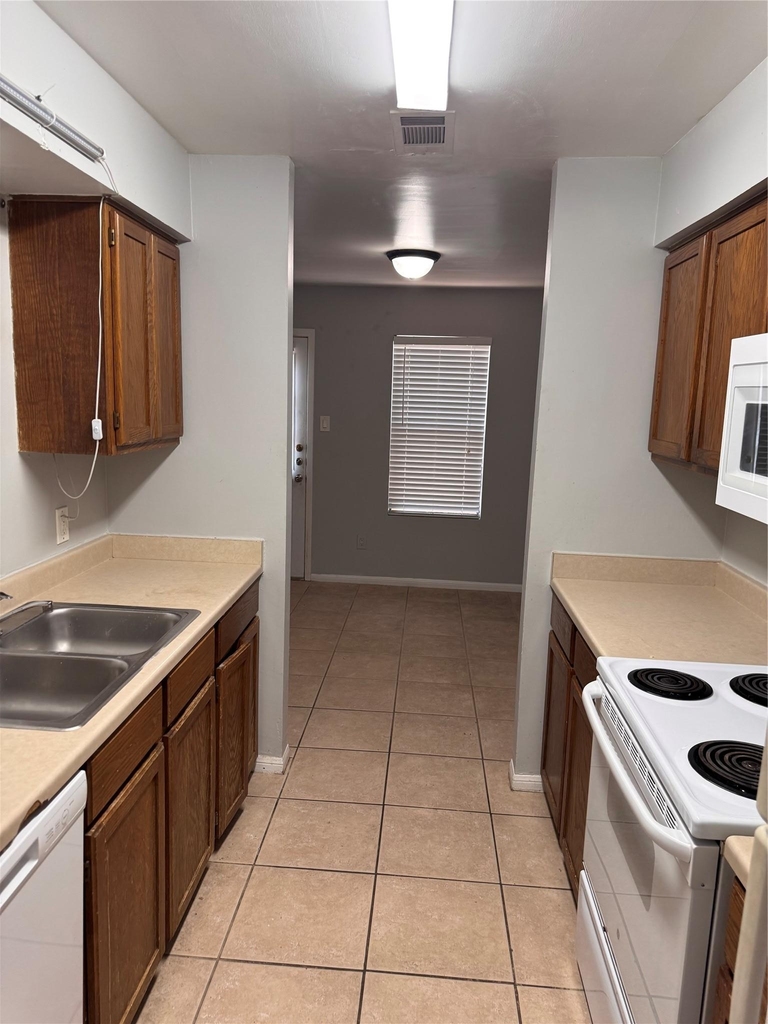 8807 Schick Rd - Photo 6