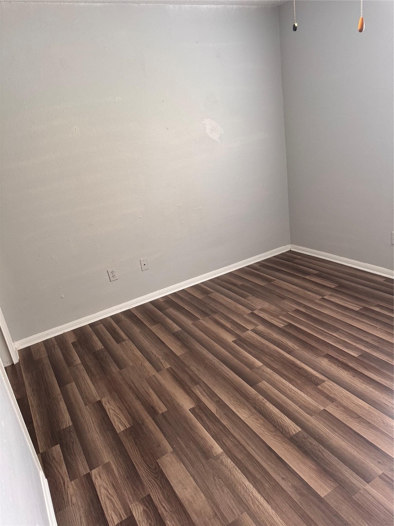 8807 Schick Rd - Photo 12