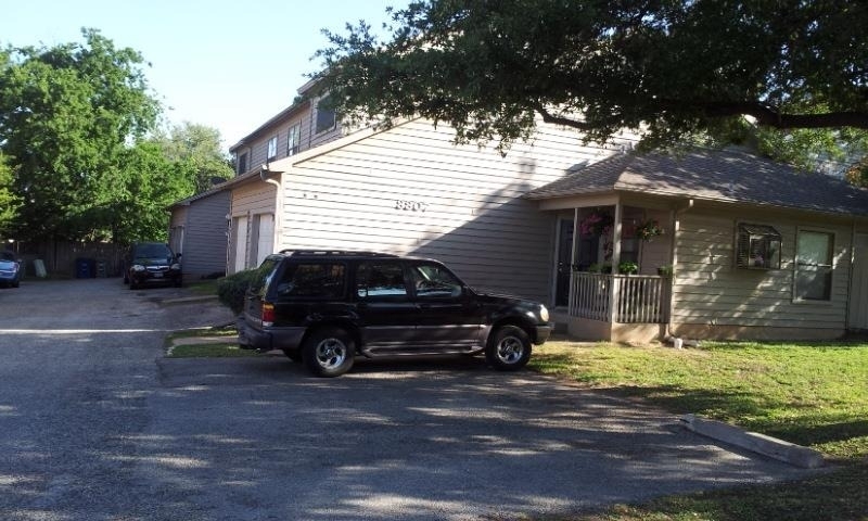 8807 Schick Rd - Photo 1