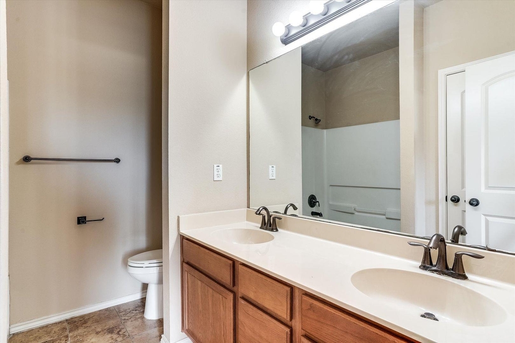 1120 Brendon Lee Ln - Photo 13