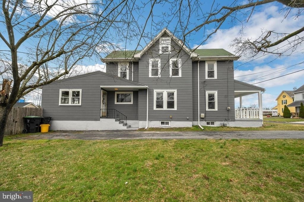 19 Mcclellan Avenue - Photo 0