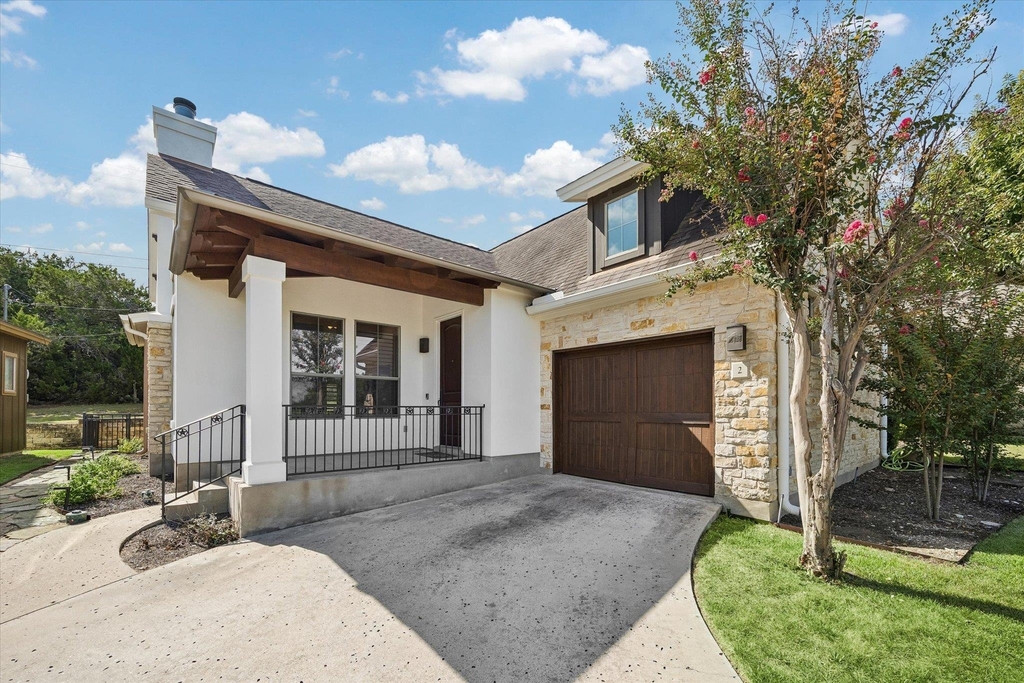 6201 River Place Blvd - Photo 0