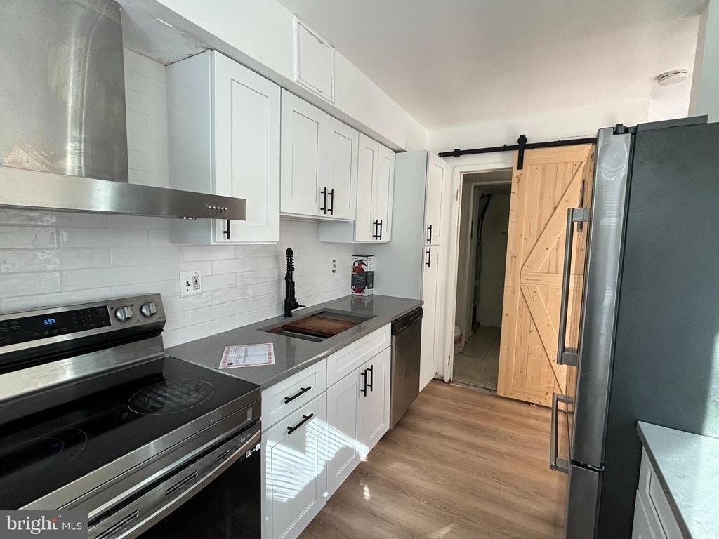 2404 Bayberry Court - Photo 7