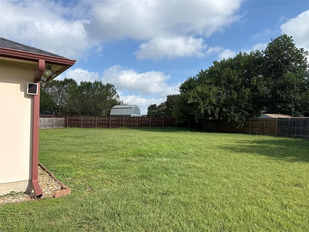 211 Brent Blvd - Photo 1