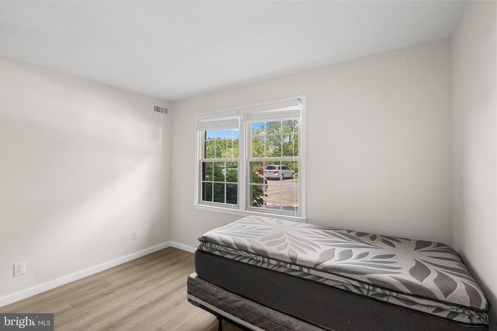 6034 Westchester Park Drive - Photo 17