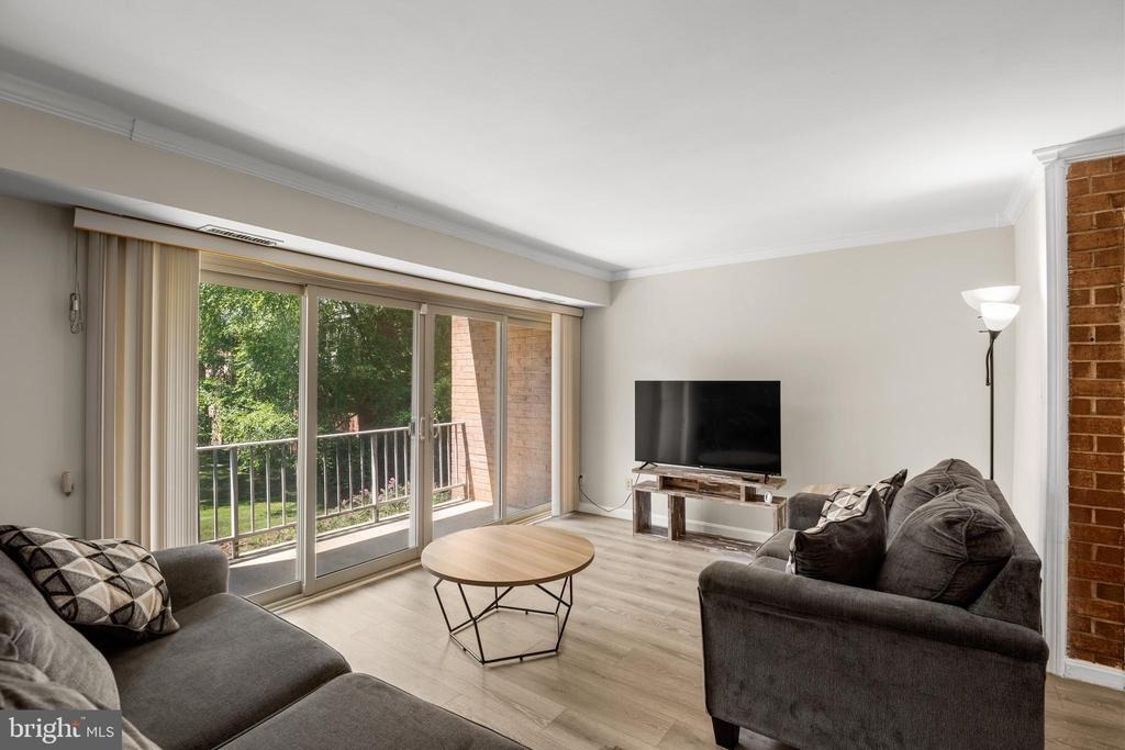 6034 Westchester Park Drive - Photo 2