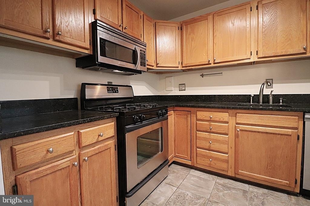 5974 Westchester Park Drive - Photo 7