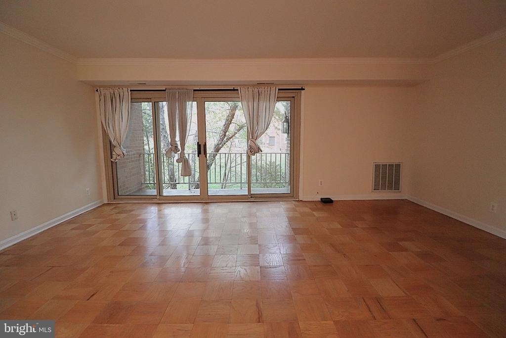5974 Westchester Park Drive - Photo 11