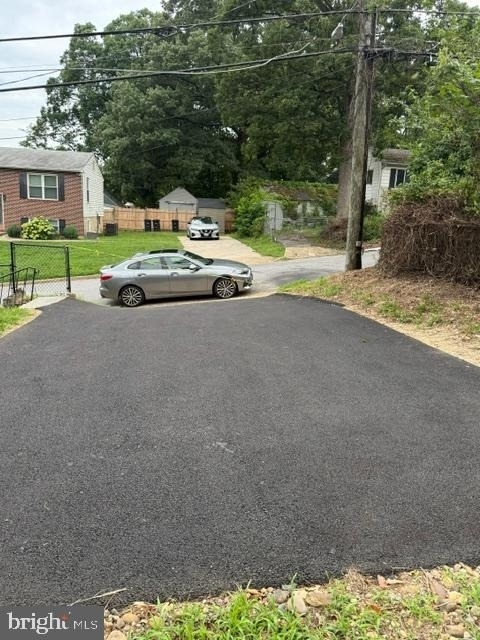 1629 Quarter Avenue - Photo 1