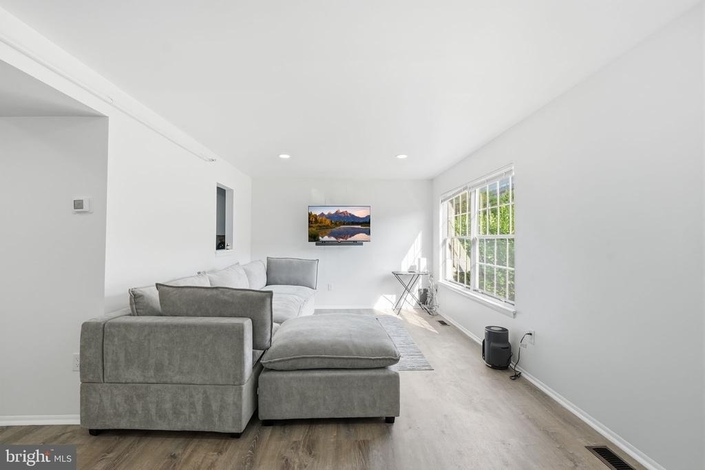 4805 Berwyn House Road - Photo 4