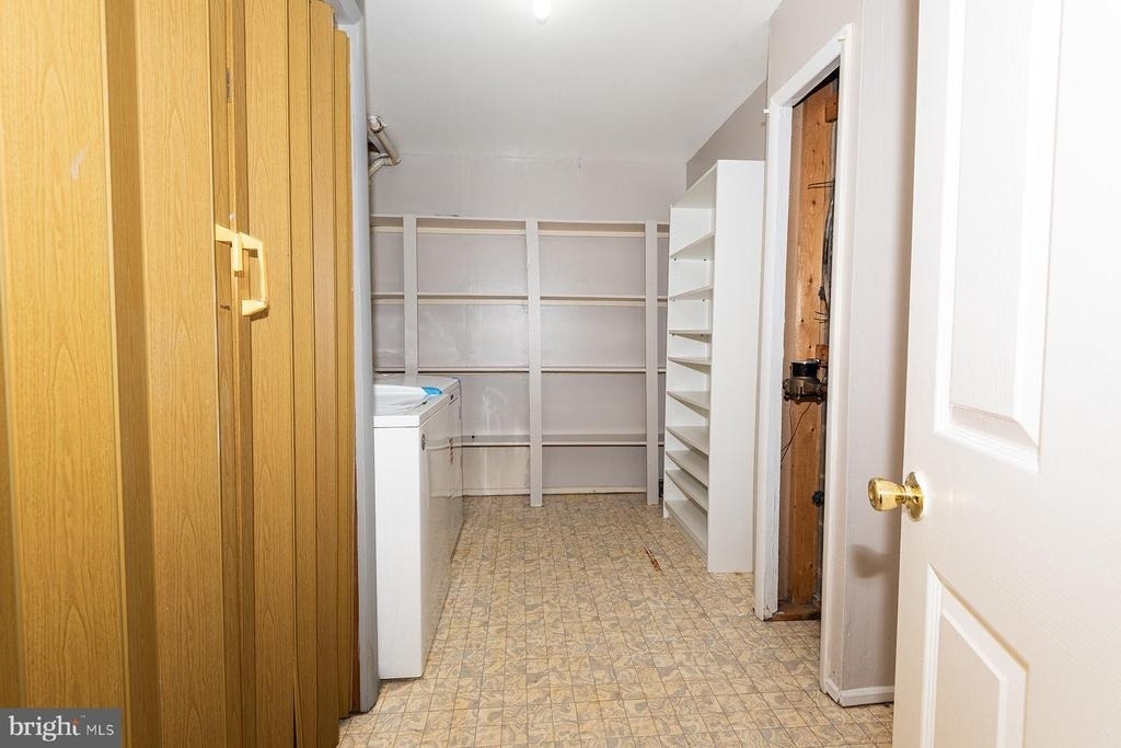 2406 Rosecroft Court - Photo 20