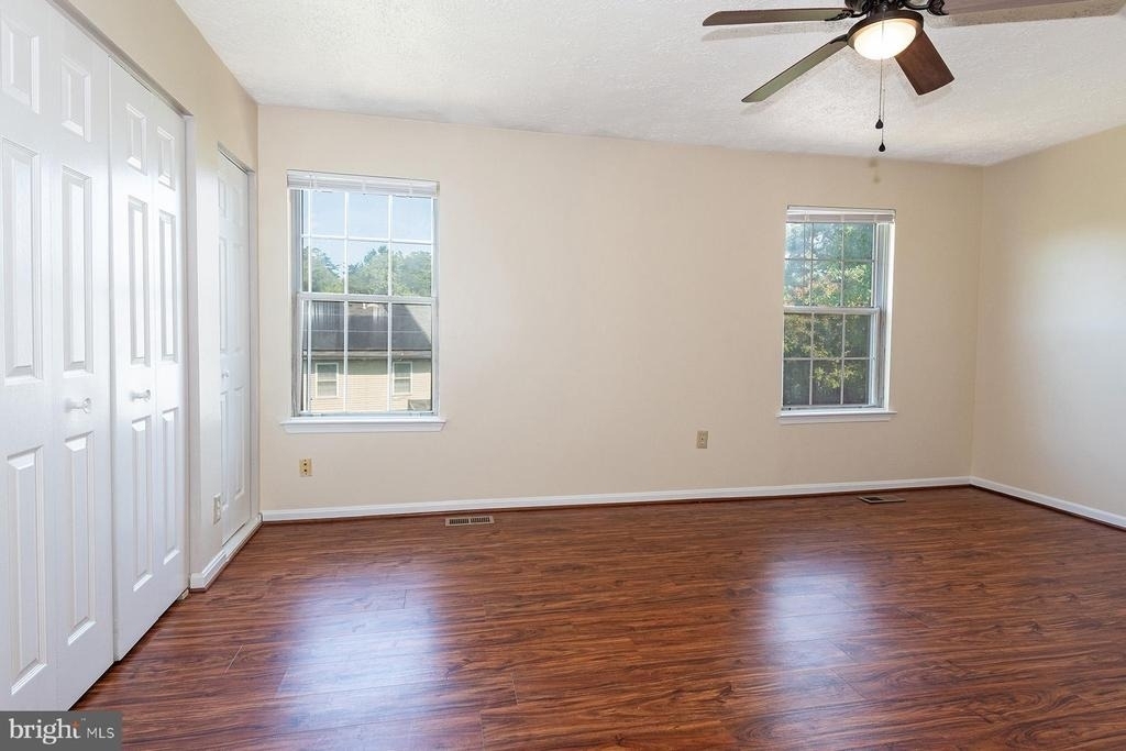 2406 Rosecroft Court - Photo 11