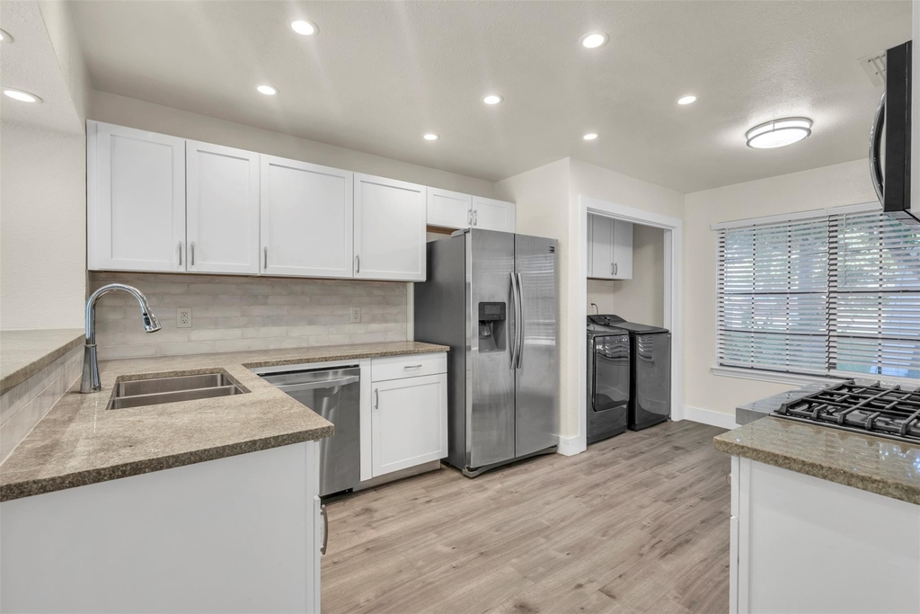 12312 Yarmont Way - Photo 4