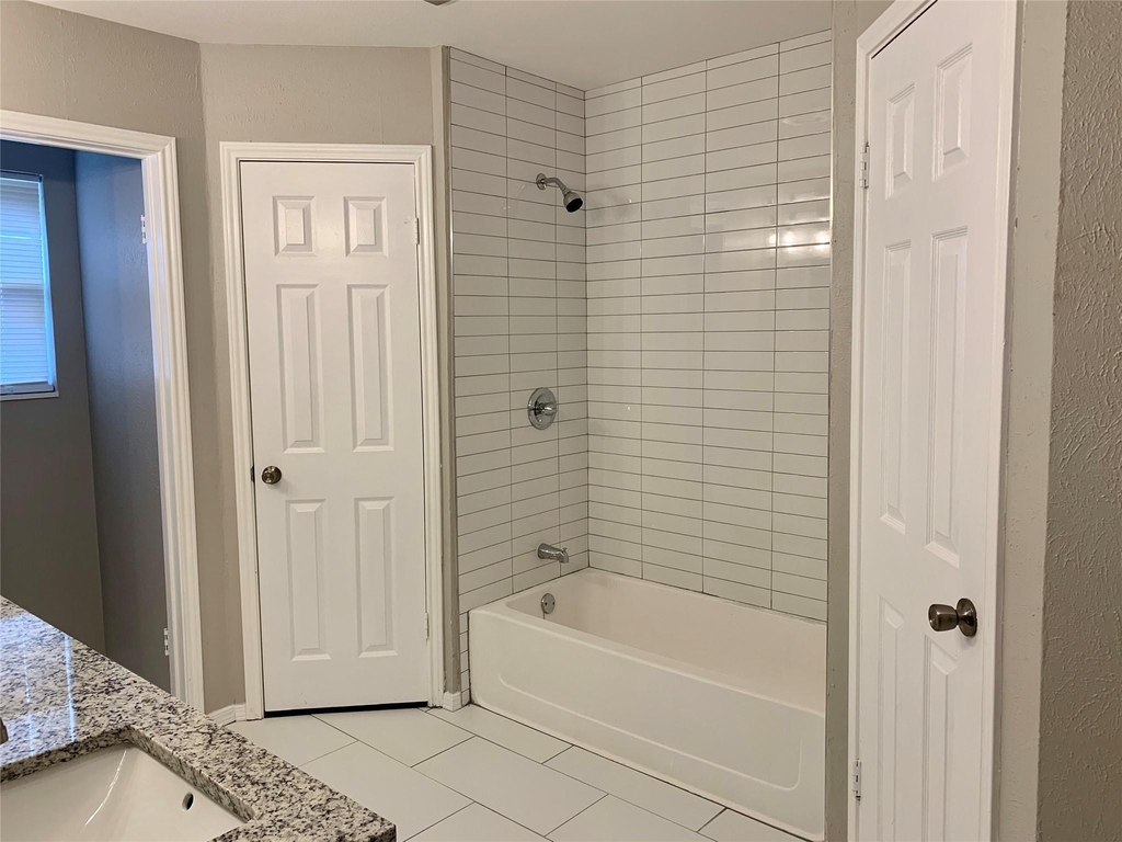 1604 Middleway Rd - Photo 8