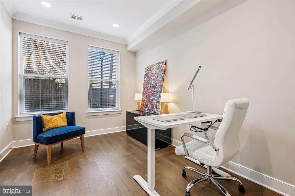 10340 Grosvenor Place - Photo 25