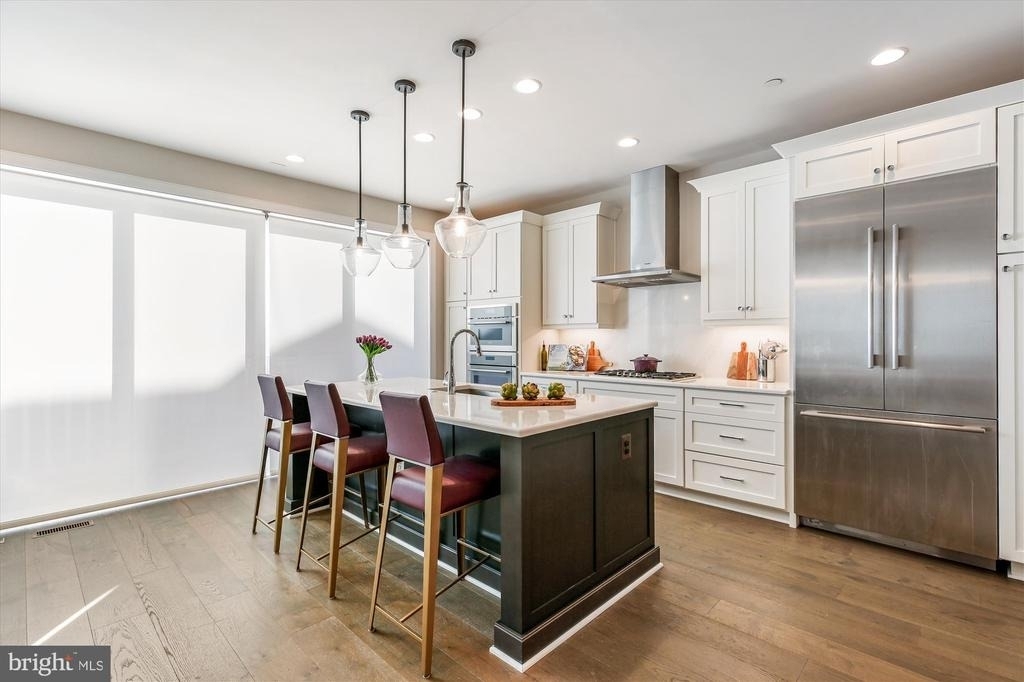 10340 Grosvenor Place - Photo 14