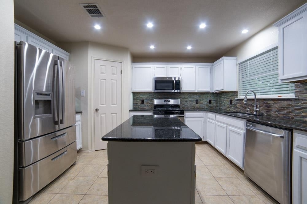 3109 Sauls Dr - Photo 4