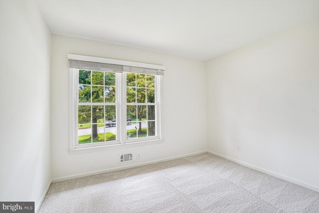 12027 Devilwood Drive - Photo 15
