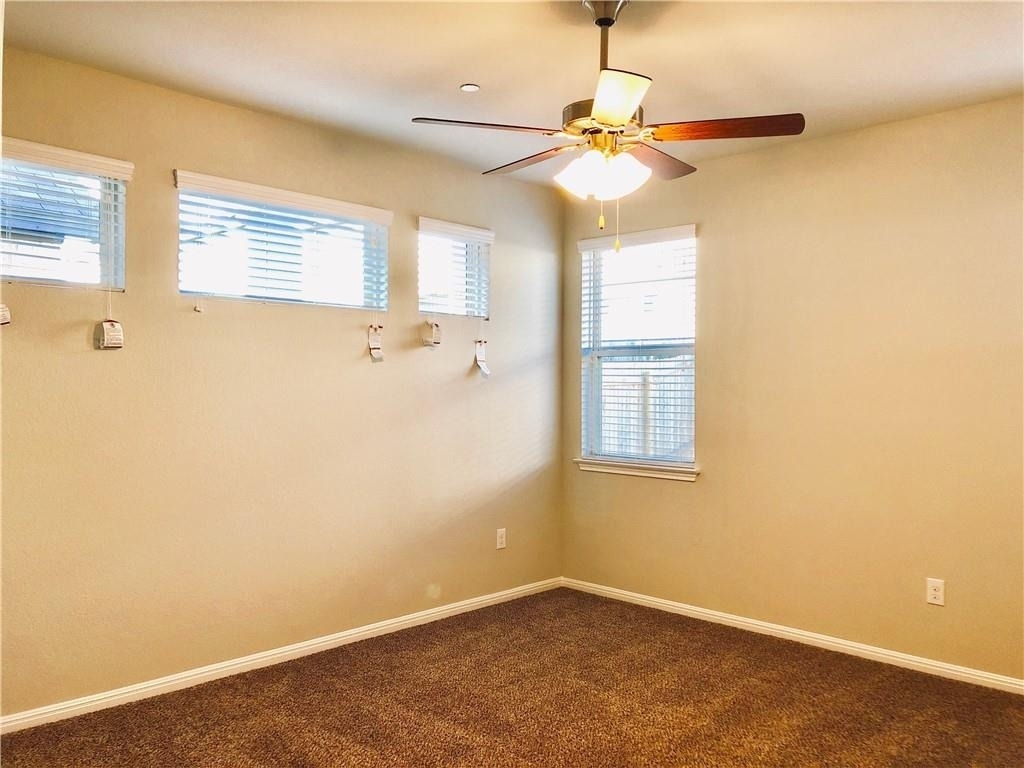 3240 E Whitestone Blvd - Photo 4