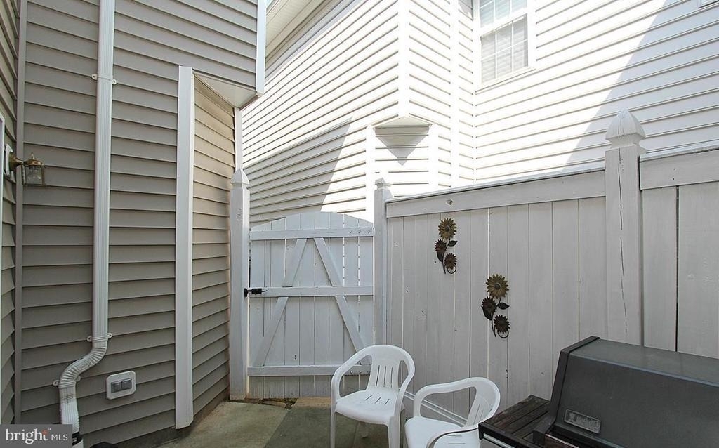 537 Longhorn Crescent - Photo 8