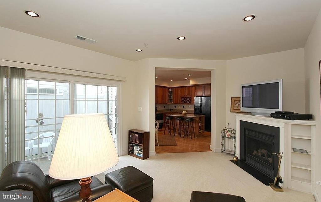 537 Longhorn Crescent - Photo 4