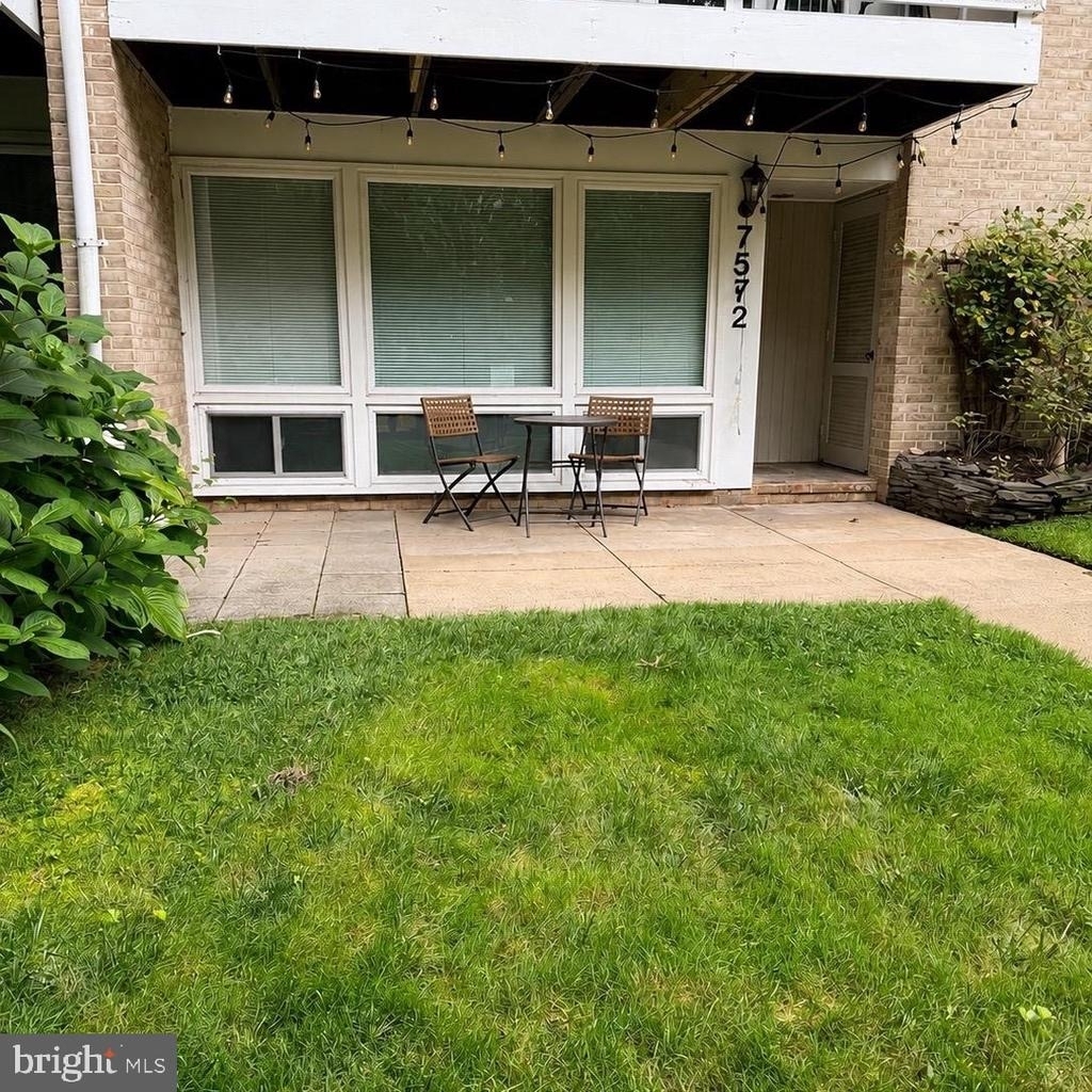 7572 Spring Lake Drive - Photo 11