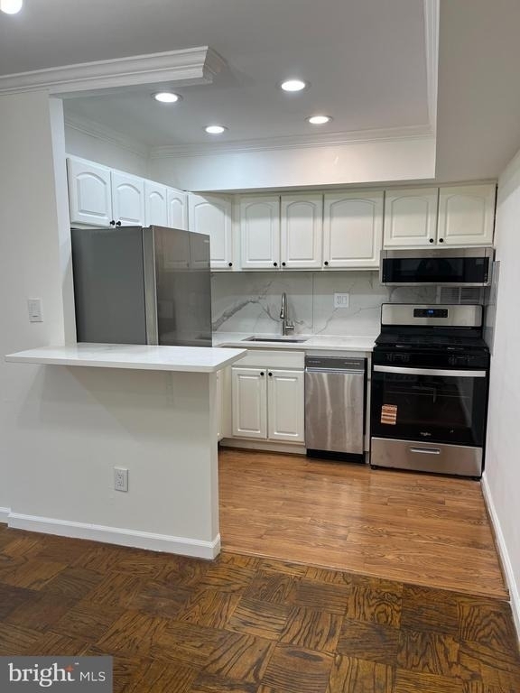 7572 Spring Lake Drive - Photo 2