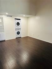 2401 Leon St - Photo 1