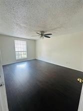 2401 Leon St - Photo 16