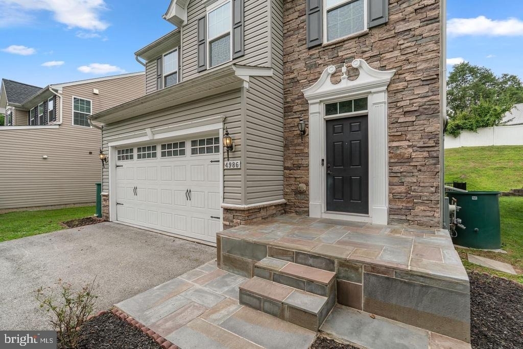 4986 Windpower Way - Photo 1