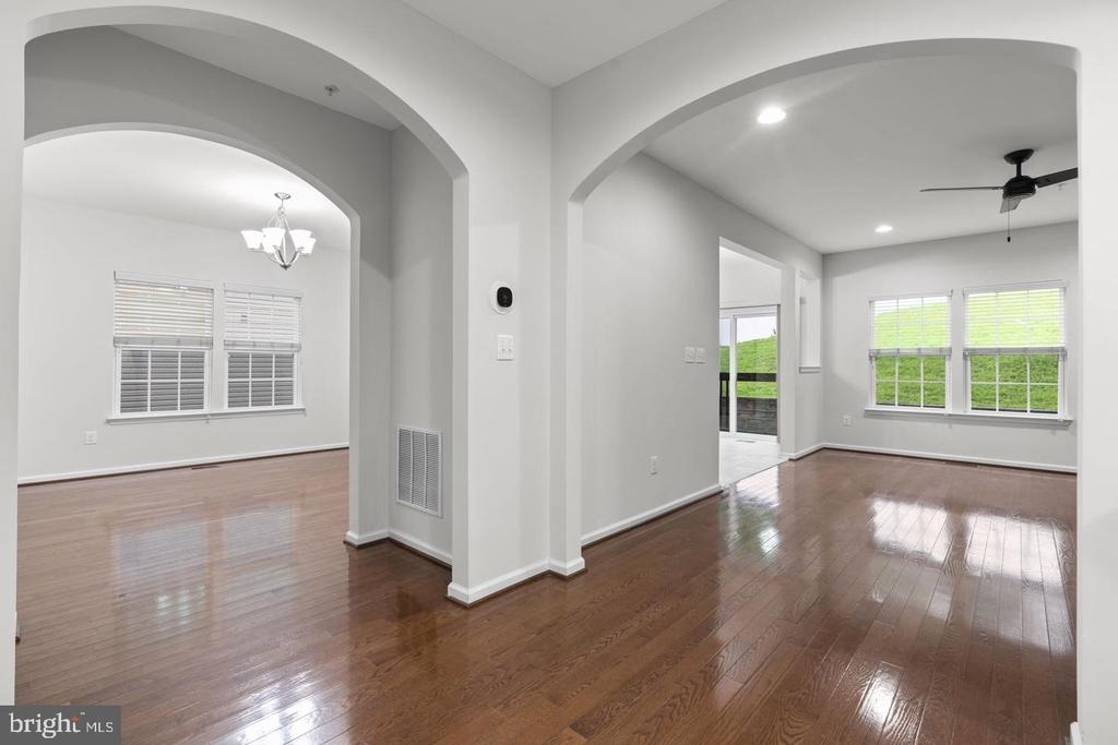 4986 Windpower Way - Photo 3