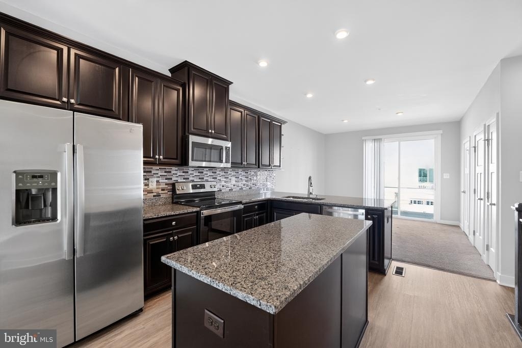 7023 Mahant Way - Photo 4