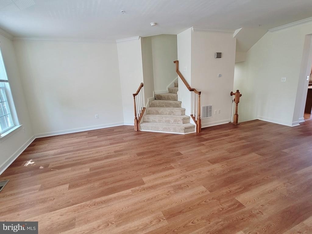 4066 Finsbury Lane - Photo 8